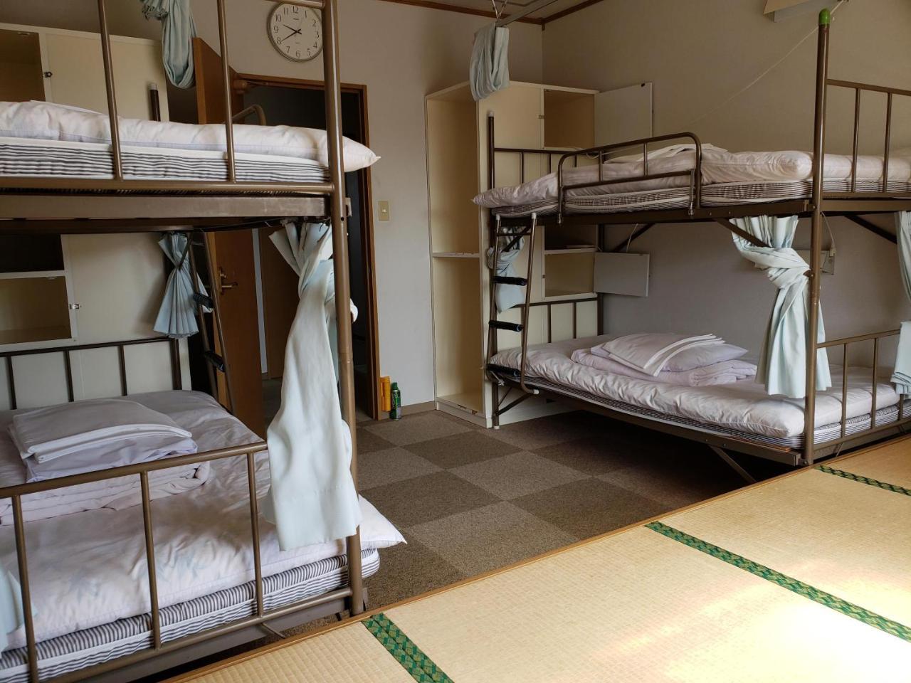 Yakushima Youth Hostel Exteriör bild